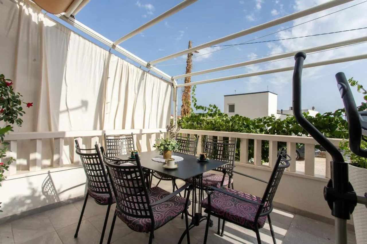Lux Apartment Ema Kastela